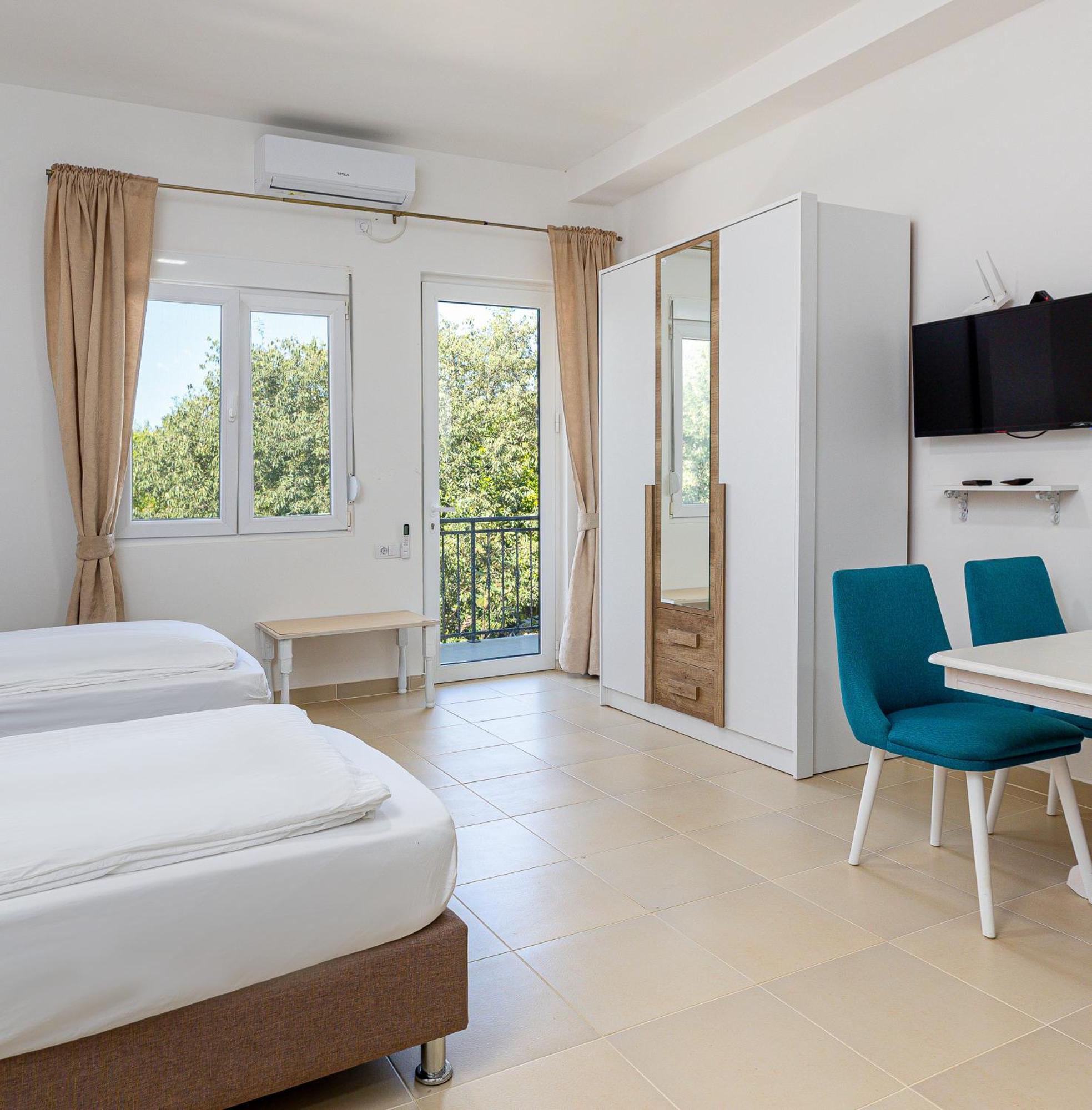 Apartments Lustica Radovici Phòng bức ảnh
