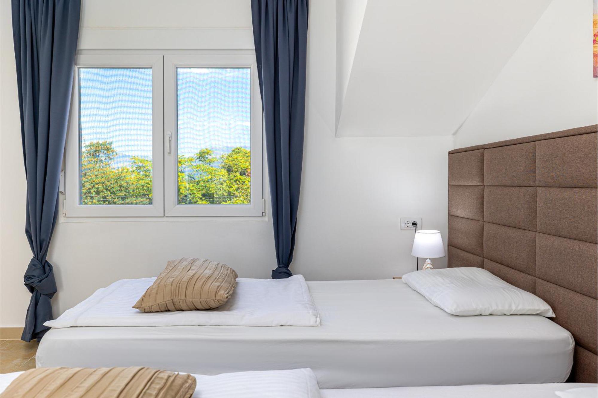 Apartments Lustica Radovici Phòng bức ảnh